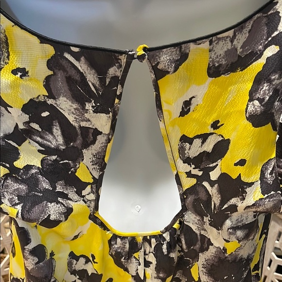 Kenar Floral Yellow and Black Blouse - Picture 6 of 9